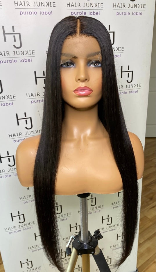 STRAIGHT 4X4 CLOSURE WIG 200 DENSITY